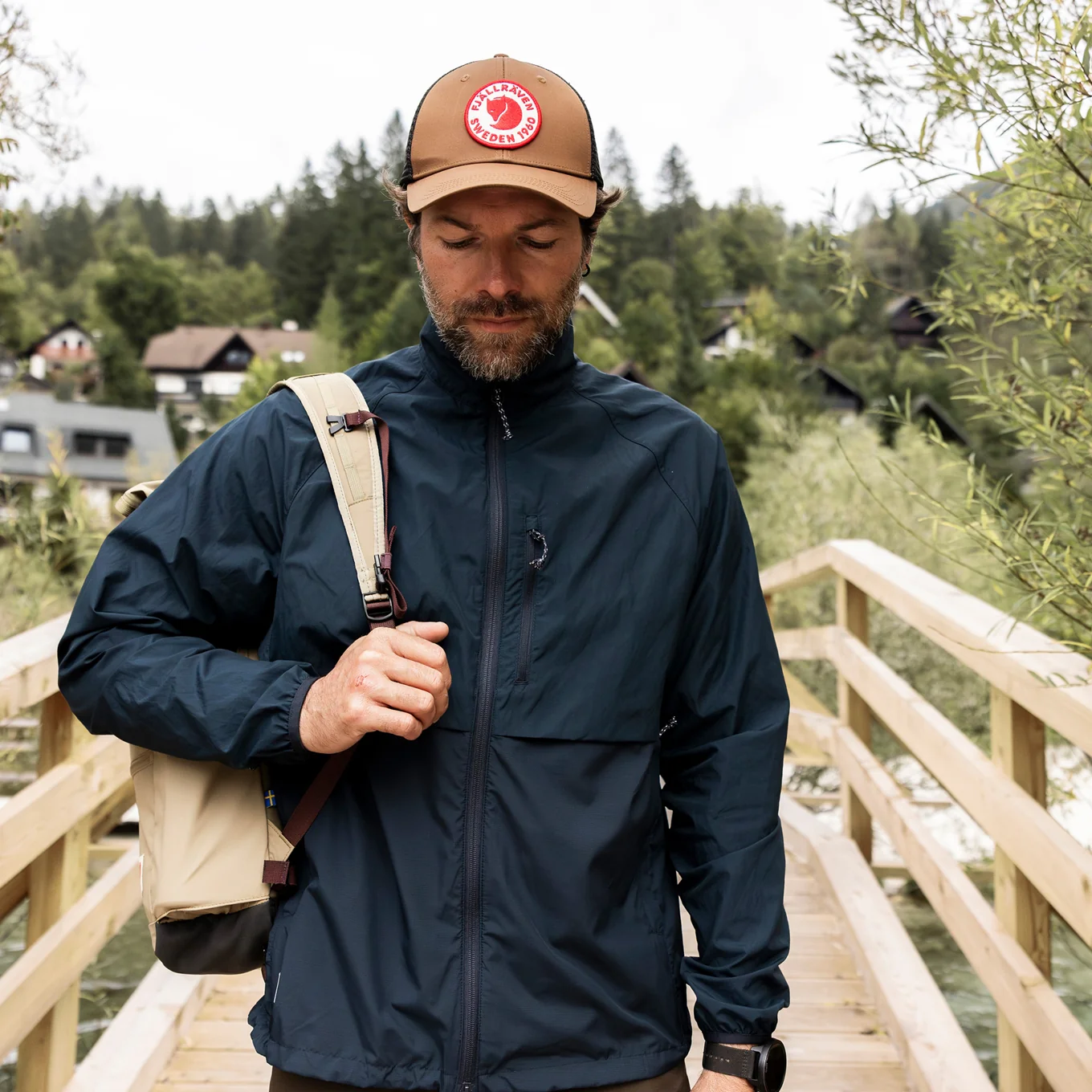High Coast Hybrid Wind Jacket M - Image 10