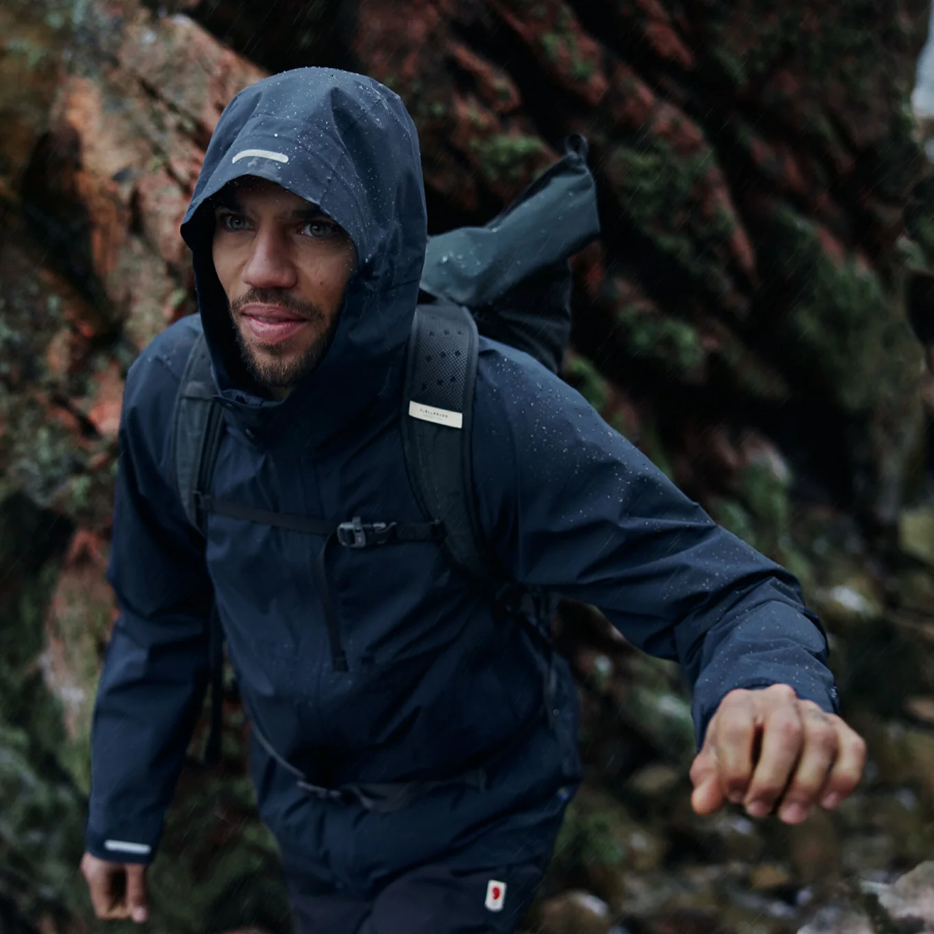 High Coast Hydratic Trail Jacket M - Image 8