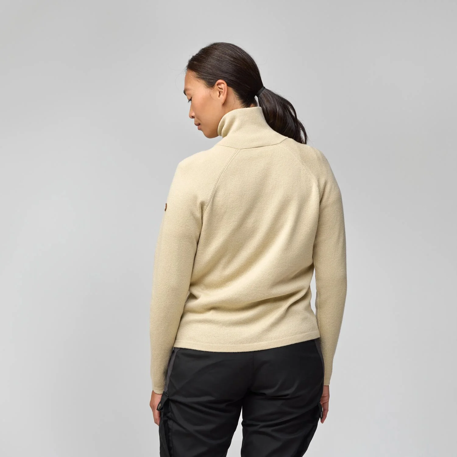 Ovik Lite half Zip W - Image 6